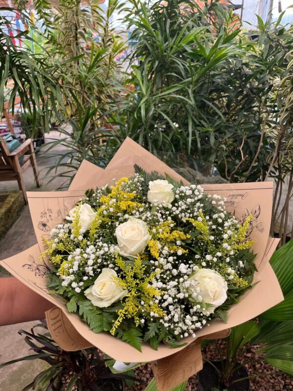 Buquê com 5 Rosas