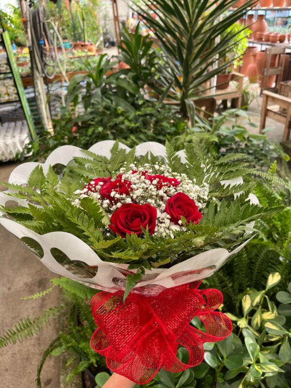 Buquê com 4 Rosas