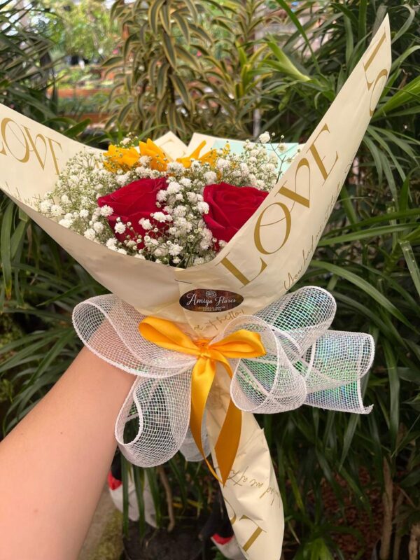Buquê com 2 rosas